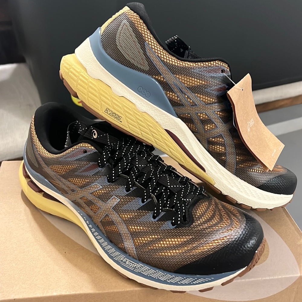 ASICS Kayano 28, brand new, women’s 9.5